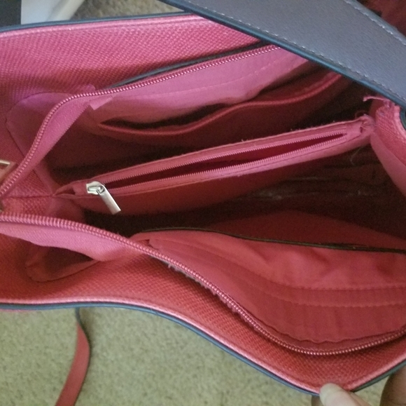 Purse - Picture 2 of 4